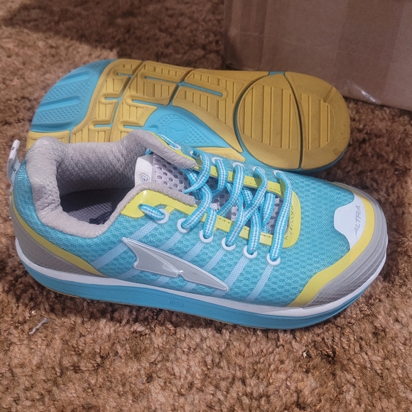 Altra Intuition 2.0 - Picture 1 of 1